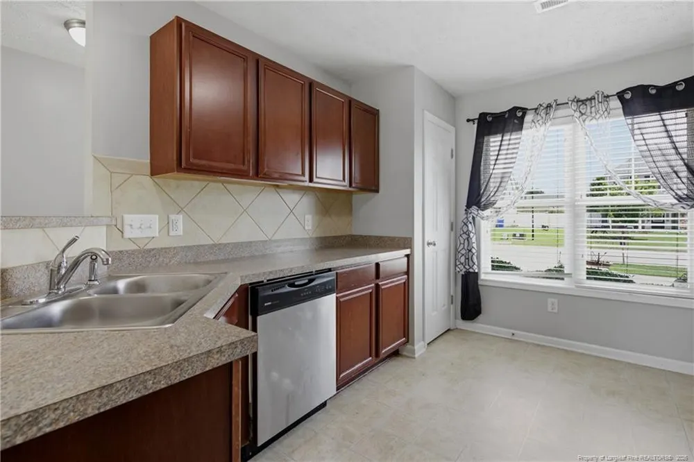 142 Collinwood Drive Raeford, NC 28376