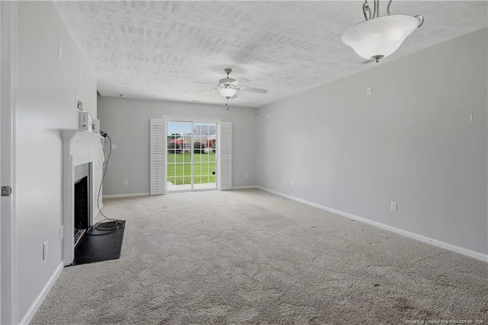 142 Collinwood Drive Raeford, NC 28376