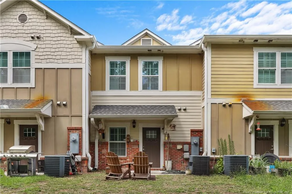 40 Hunter's Run Avenue Pembroke, NC 28372