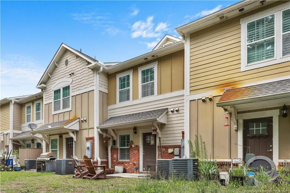 40 Hunter's Run Avenue Pembroke, NC 28372