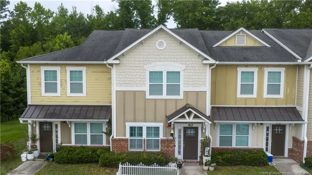 40 Hunter's Run Avenue Pembroke, NC 28372