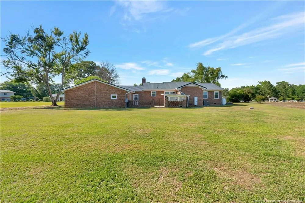 801 Pinewood Road Fairmont, NC 28340