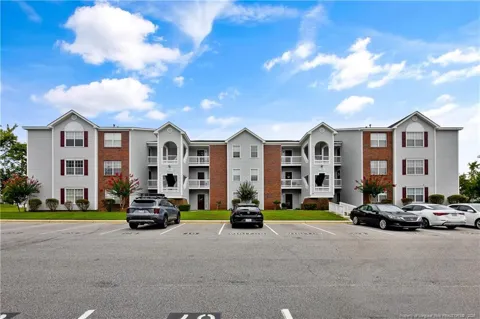 224 Waterdown Drive #11