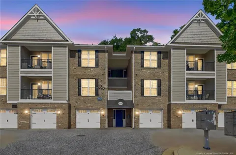 208 Fountainhead Lane #108