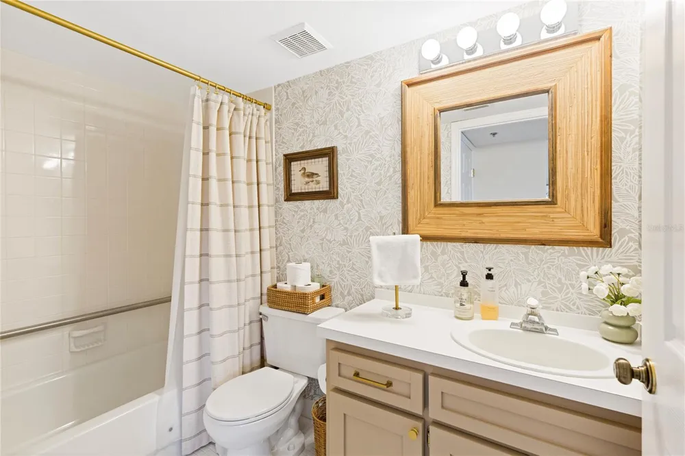 2209 UTOPIAN DRIVE E #307 Clearwater, FL 33763