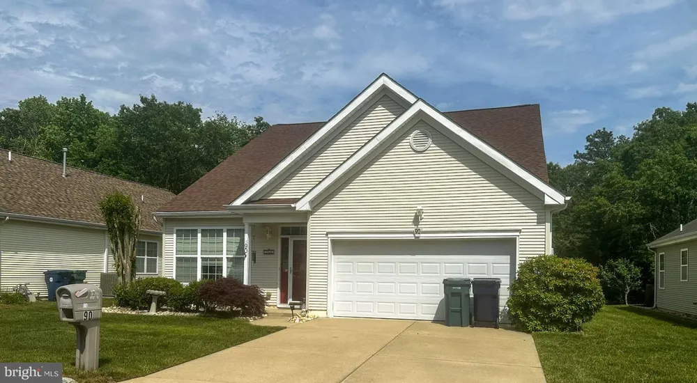 90 BRIARWOOD DRIVE Tuckerton, NJ 08087