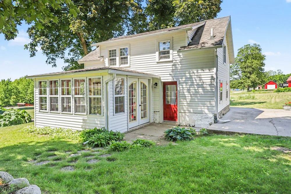 3189 125th Avenue Allegan, MI 49010