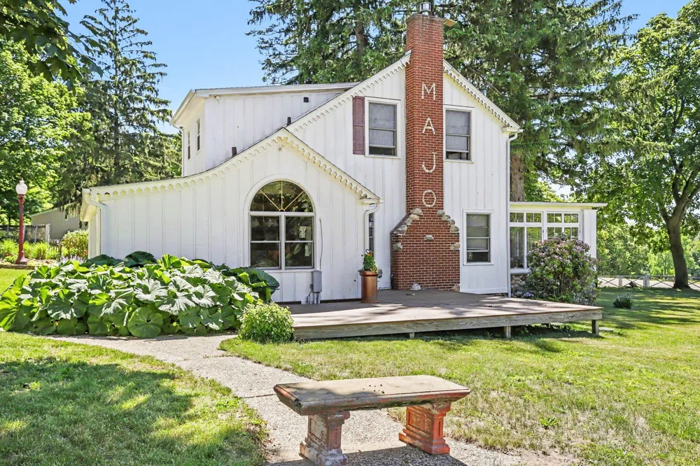 3189 125th Avenue Allegan, MI 49010