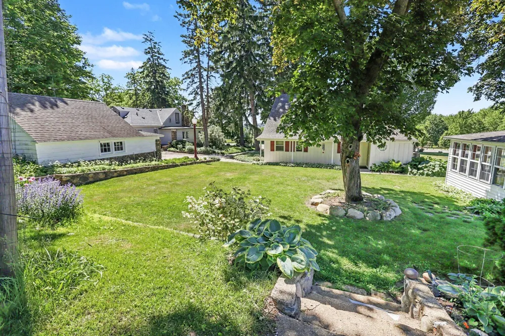 3189 125th Avenue Allegan, MI 49010