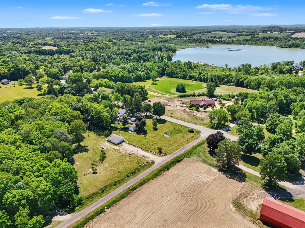 3189 125th Avenue Allegan, MI 49010