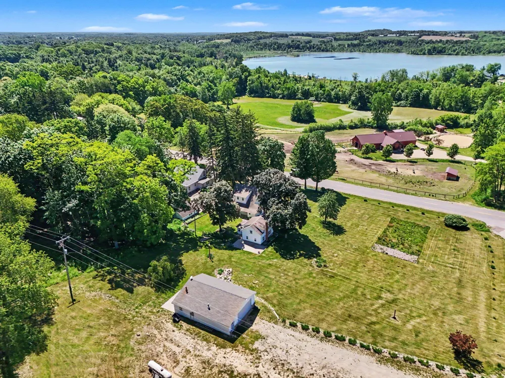 3189 125th Avenue Allegan, MI 49010