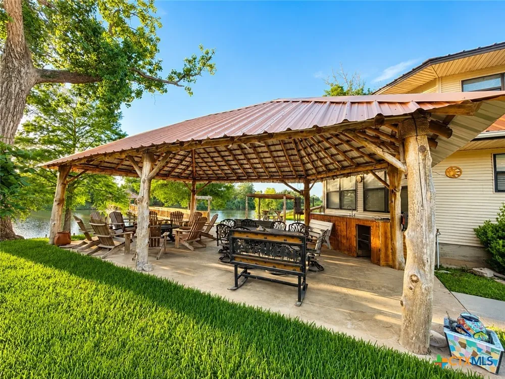 129 Selkirk Drive Bay City, TX 77414