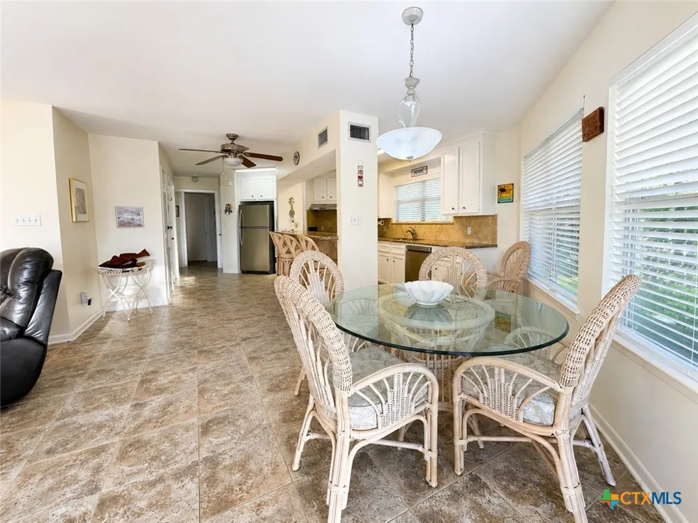 129 Selkirk Drive Bay City, TX 77414