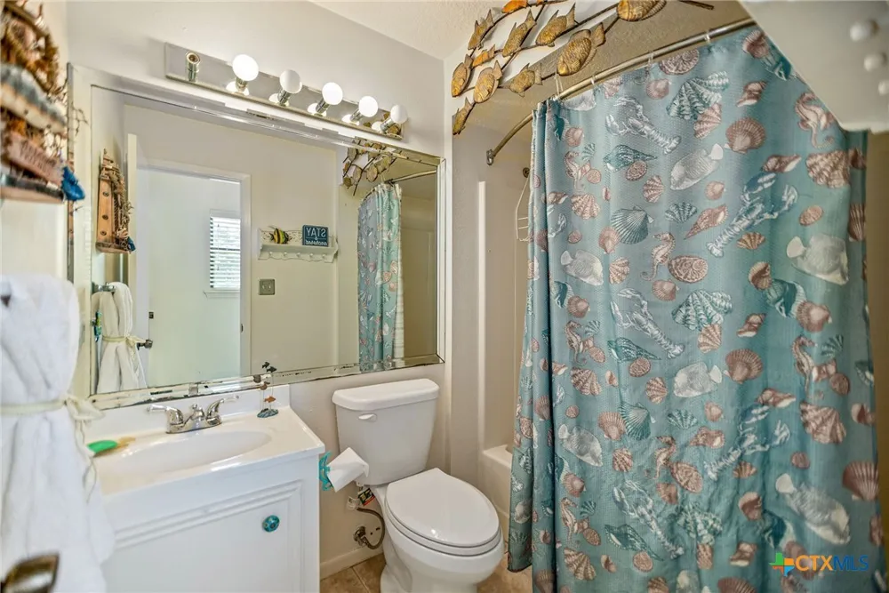 129 Selkirk Drive Bay City, TX 77414