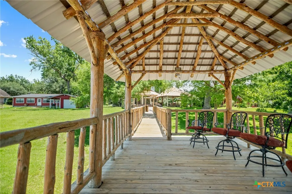 129 Selkirk Drive Bay City, TX 77414