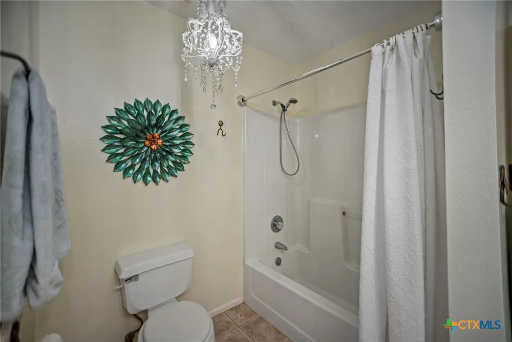 129 Selkirk Drive Bay City, TX 77414