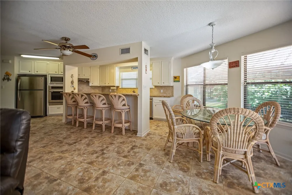 129 Selkirk Drive Bay City, TX 77414