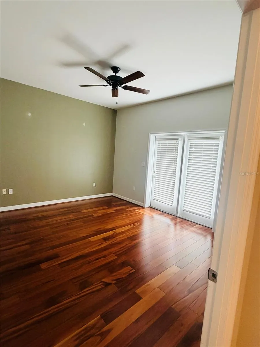 2305 EDGEWATER DRIVE #1708 Orlando, FL 32804