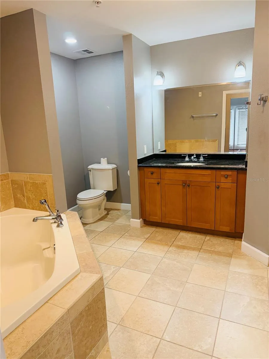 2305 EDGEWATER DRIVE #1708 Orlando, FL 32804