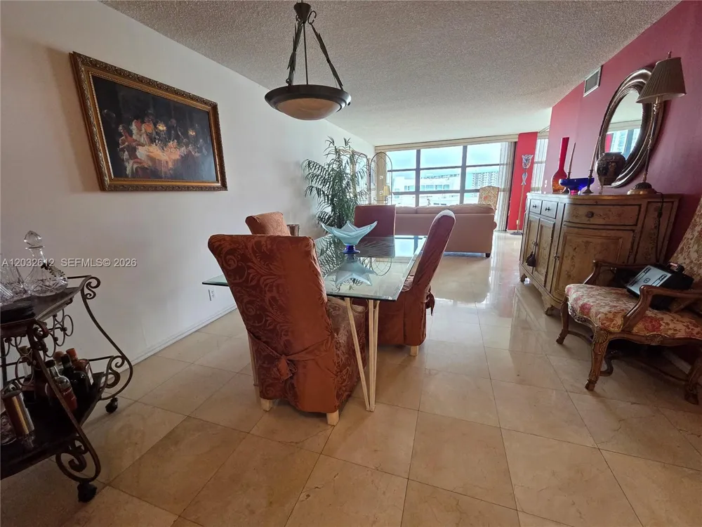 400 Leslie Dr #1124 Hallandale Beach, FL 33009
