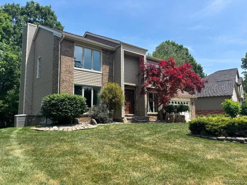 2136 Millstream Drive