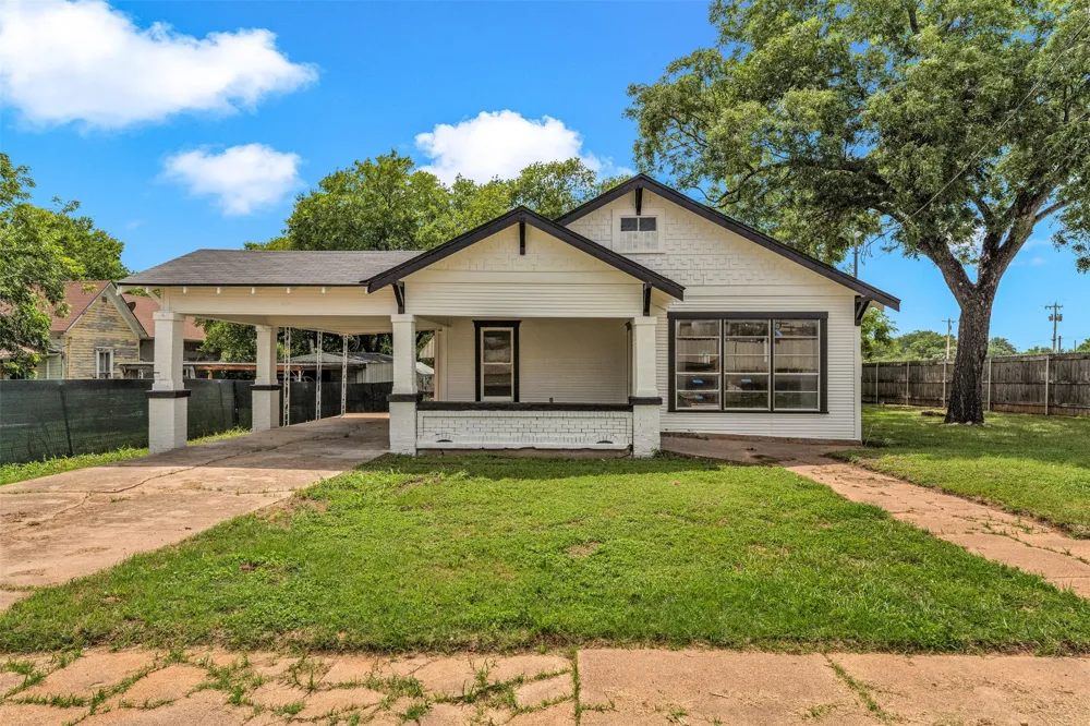210 S 5th Street Gatesville, TX 76528