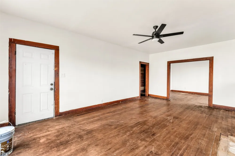 210 S 5th Street Gatesville, TX 76528