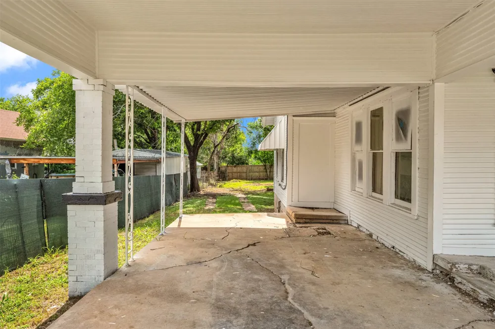 210 S 5th Street Gatesville, TX 76528