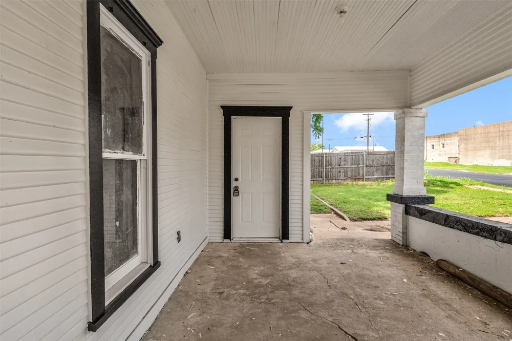 210 S 5th Street Gatesville, TX 76528