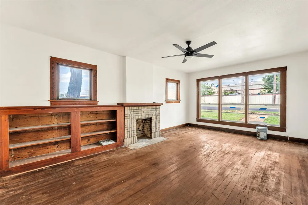 210 S 5th Street Gatesville, TX 76528