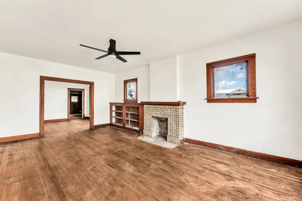 210 S 5th Street Gatesville, TX 76528