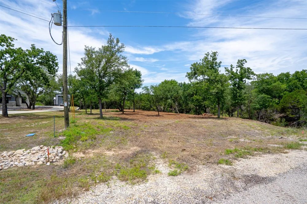1018 Creek Crossing Road Glen Rose, TX 76070