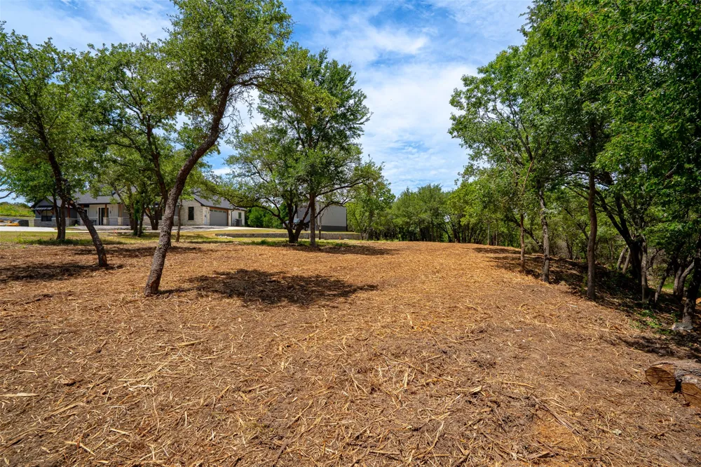 1018 Creek Crossing Road Glen Rose, TX 76070