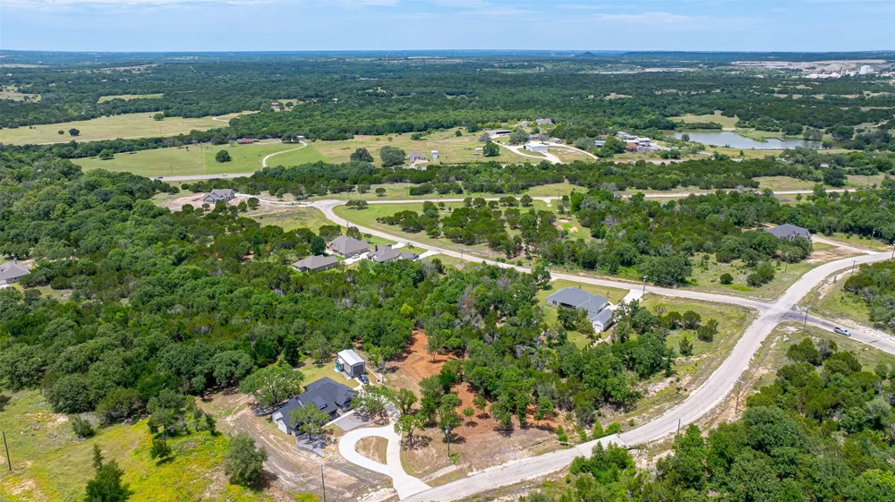 1018 Creek Crossing Road Glen Rose, TX 76070