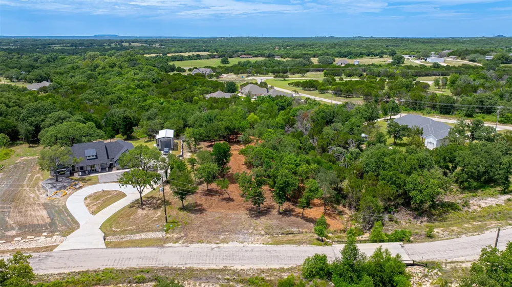1018 Creek Crossing Road Glen Rose, TX 76070