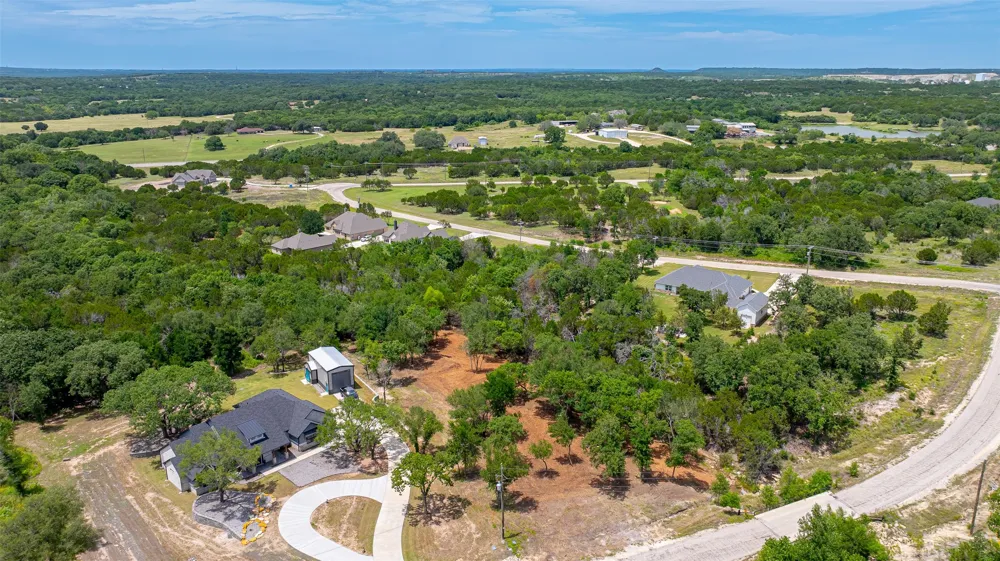 1018 Creek Crossing Road Glen Rose, TX 76070
