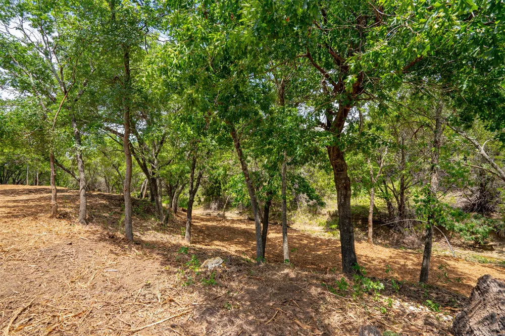 1018 Creek Crossing Road Glen Rose, TX 76070