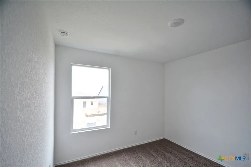 3812 Far Horizon Seguin, TX 78155