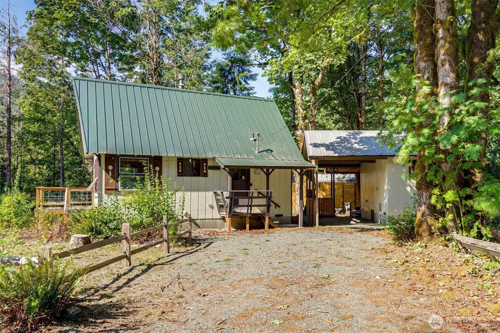 64464 NE 180th Street Baring, WA 98224