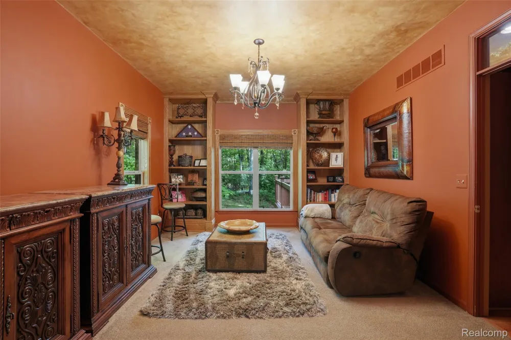 2790 Pine Bluffs Ct. Highland Charter Township, MI 48357