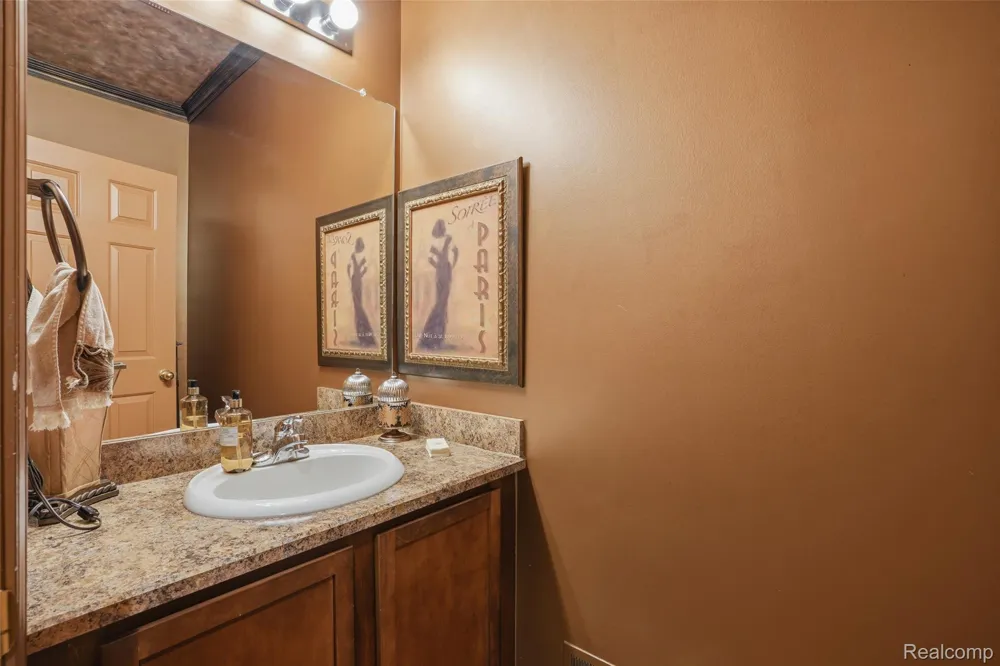 2790 Pine Bluffs Ct. Highland Charter Township, MI 48357
