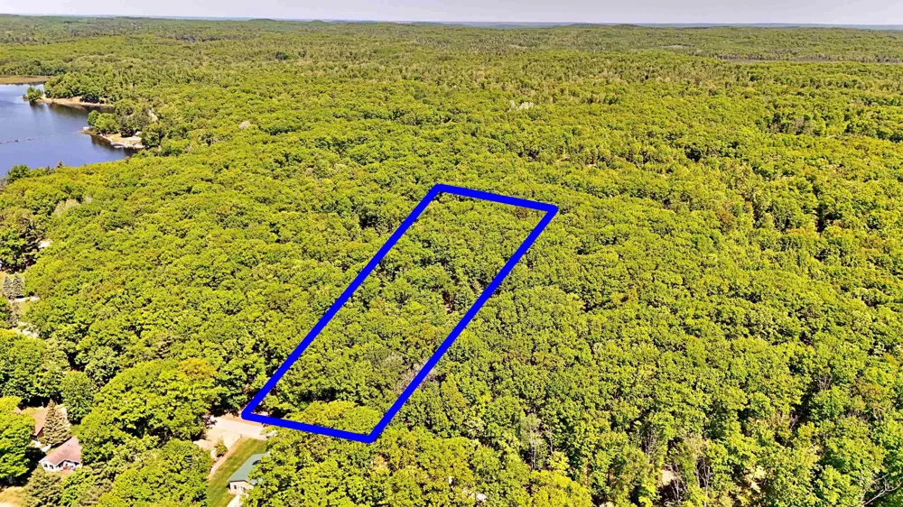 9440 W Oak Drive Caldwell Township, MI 49651