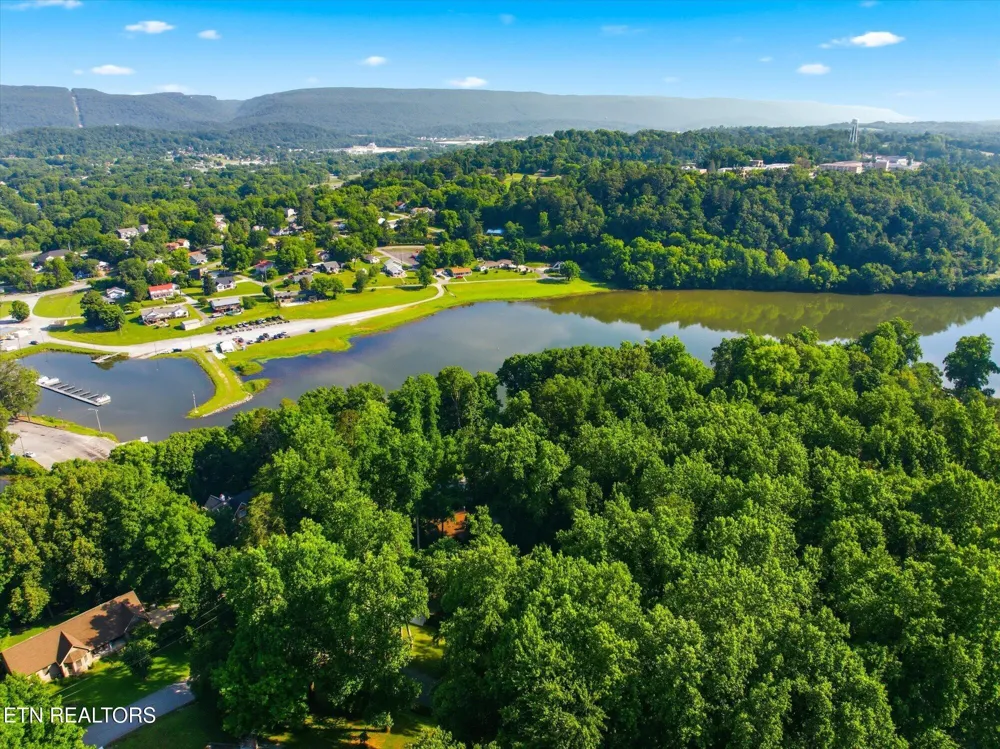 240 Scenic Drive Dayton, TN 37321