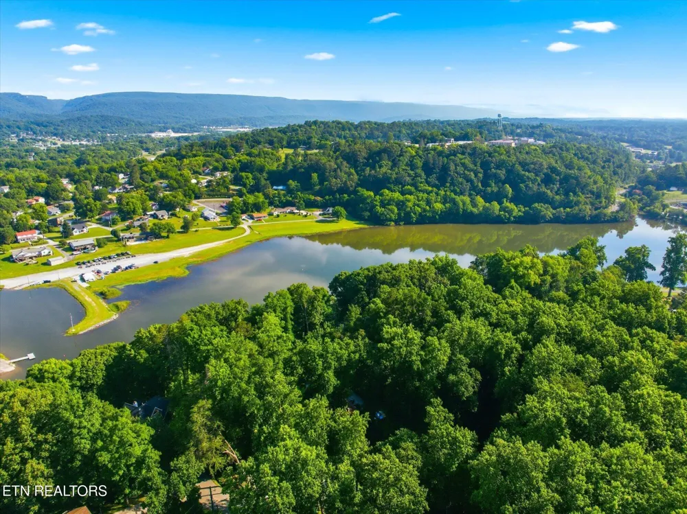 240 Scenic Drive Dayton, TN 37321
