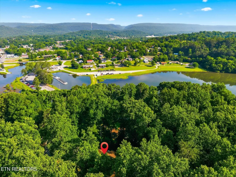 240 Scenic Drive Dayton, TN 37321