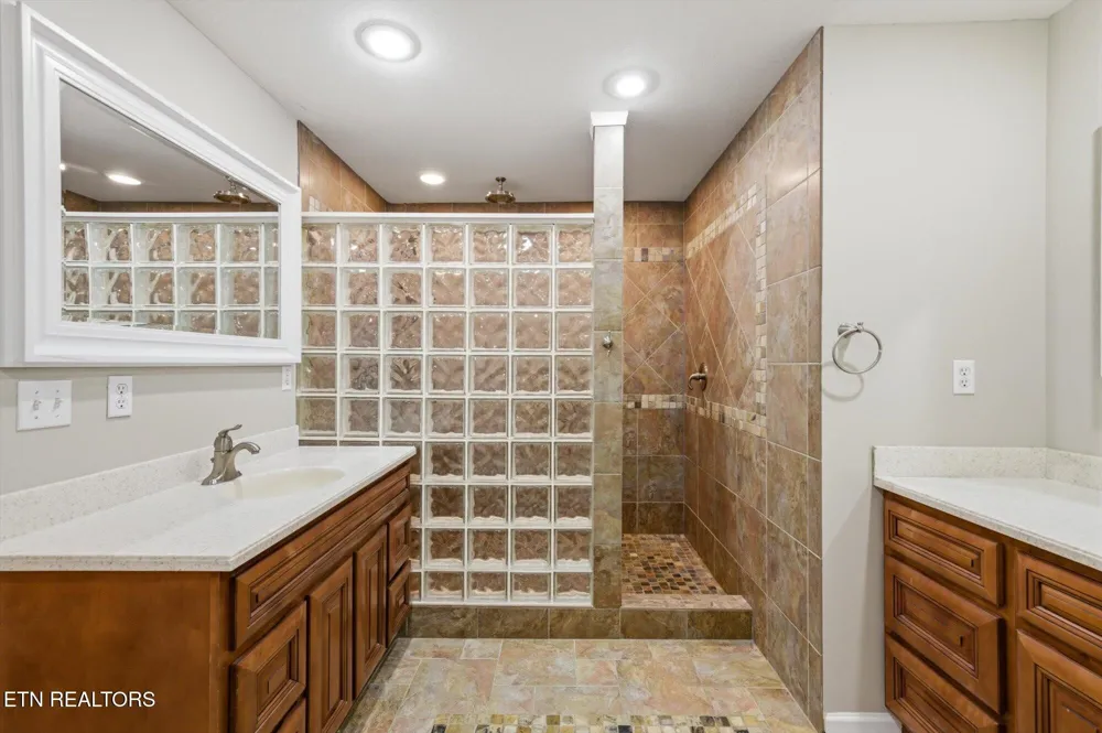 240 Scenic Drive Dayton, TN 37321