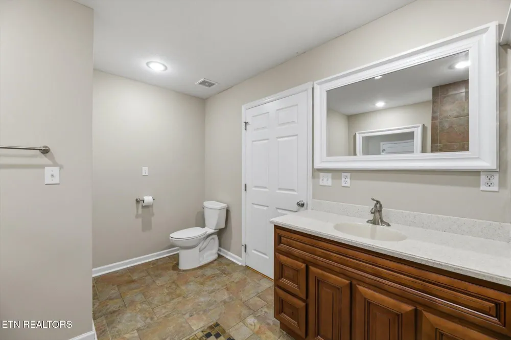 240 Scenic Drive Dayton, TN 37321