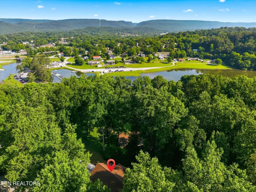 240 Scenic Drive Dayton, TN 37321