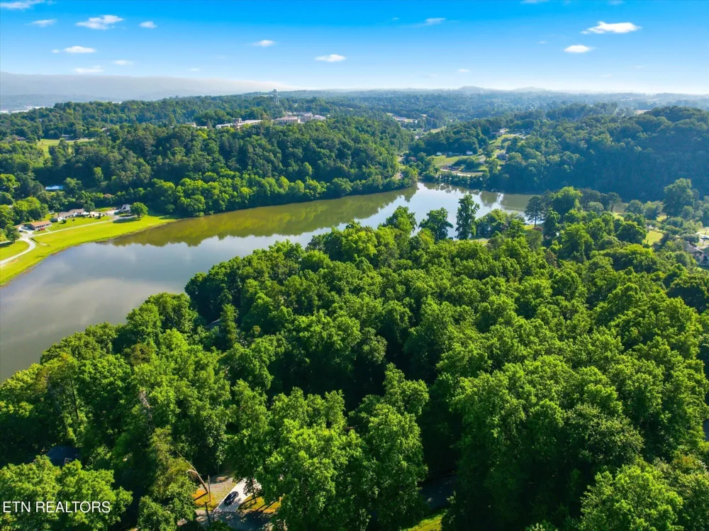 240 Scenic Drive Dayton, TN 37321