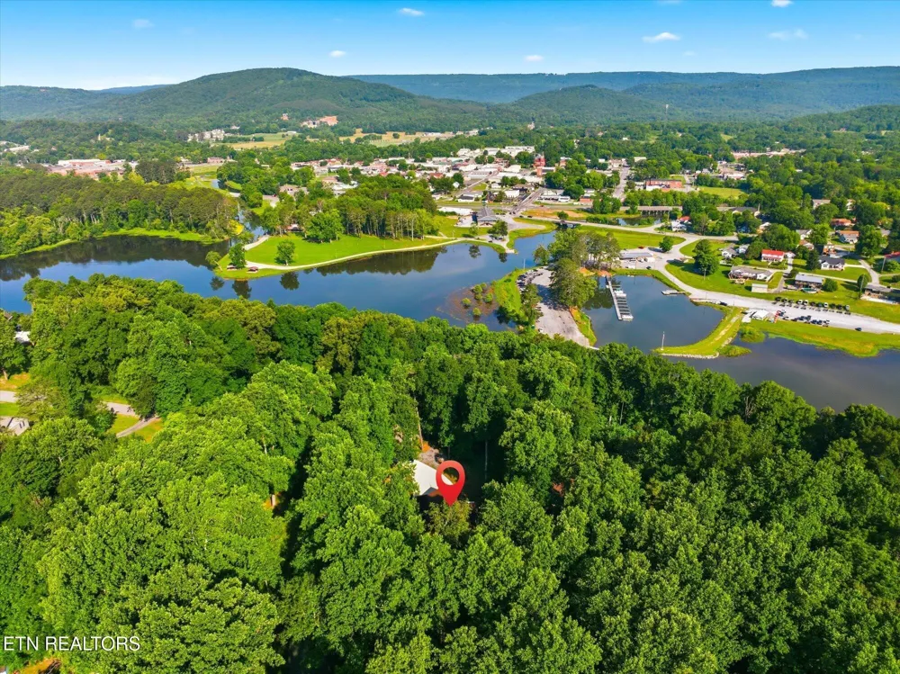 240 Scenic Drive Dayton, TN 37321